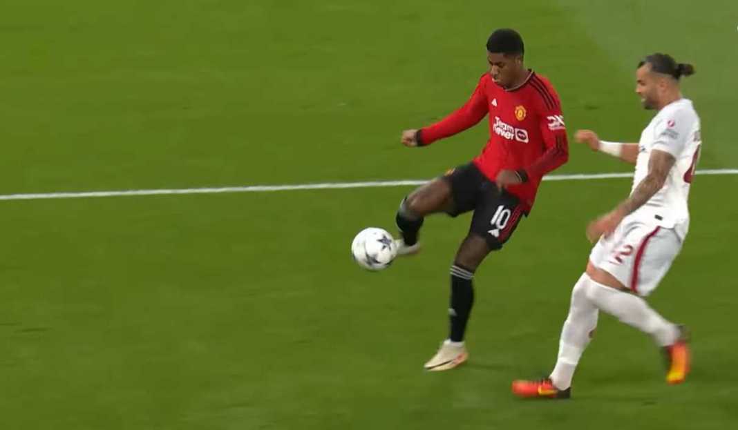 Marcus rashford saat memberi assist untuk Rasmus Hojlund Prediksi Manchester United vs Copenhagen, Setan Merah Wajib Menang Meski Tahu Tidak Mudah!