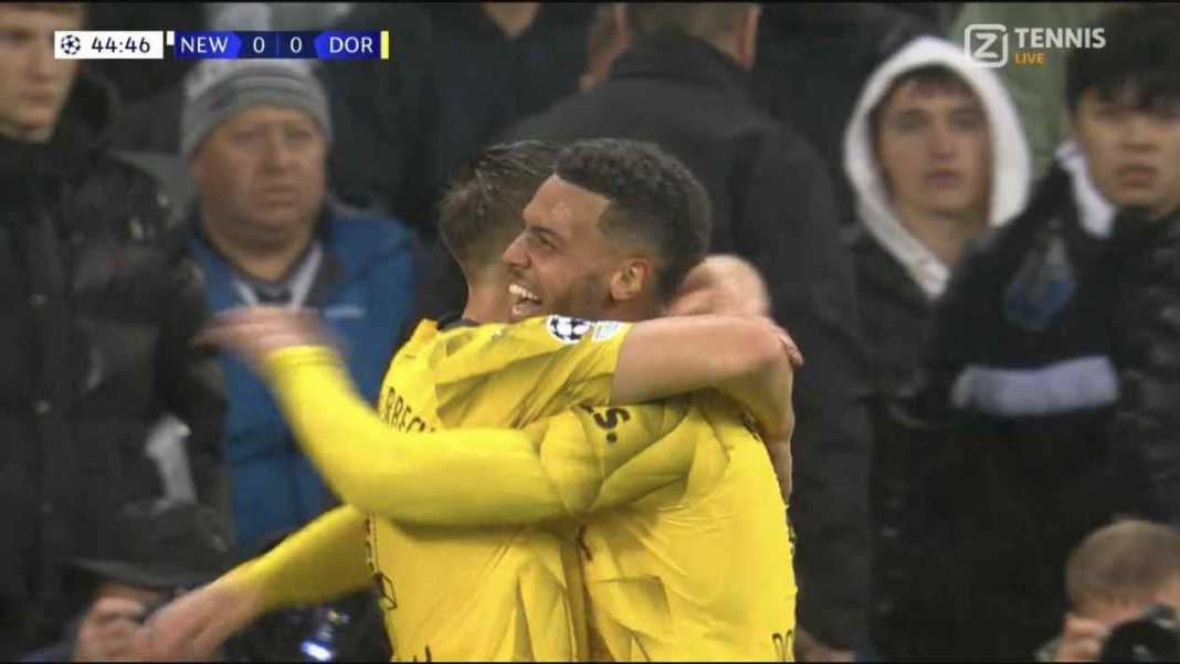 Nmecha goal ke gawang Newcastle United Dortmund Hempaskan Newcastle, the Magpies Gagal Ulangi Kesuksesan Liga Champions