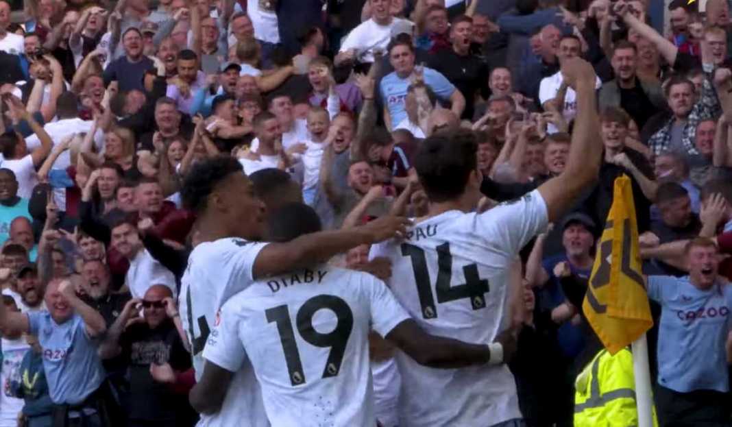 Pau Torres rayakan gol pertama untuk Aston Villa Modal 10 Kemenangan Kandang, Saatnya Aston Villa Perbaiki Rekor Lawan The Hammers