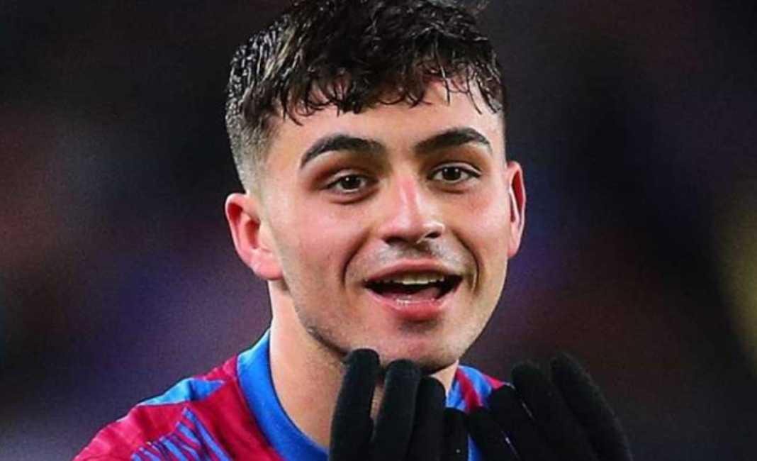 Pedri dalam sebuah laga bersama Barcelona sebelum cedera Pedri dalam sebuah laga bersama Barcelona sebelum cedera