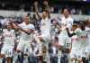 Pemain Tottenham Hotspur merayakan kemenangan mereka sebelum jeda internasional
