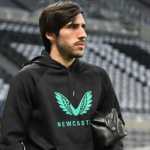 Sandro Tonali saat akan tinggalkan stadion Newcastle