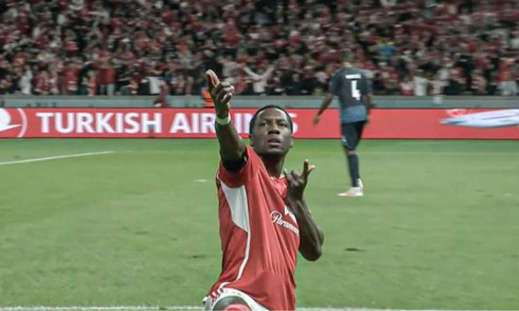 Sheraldo Becker pemain Union Berlin mencetak dua gol di laga melawan Braga di Matchday 2 Liga Champions Sheraldo Becker pemain Union Berlin mencetak dua gol di laga melawan Braga di Matchday 2 Liga Champions