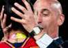 Ketua PSSI Spanyol Kena Skorsing 3 Tahun Gara-gara Sembarang Cium Sana-Sini
