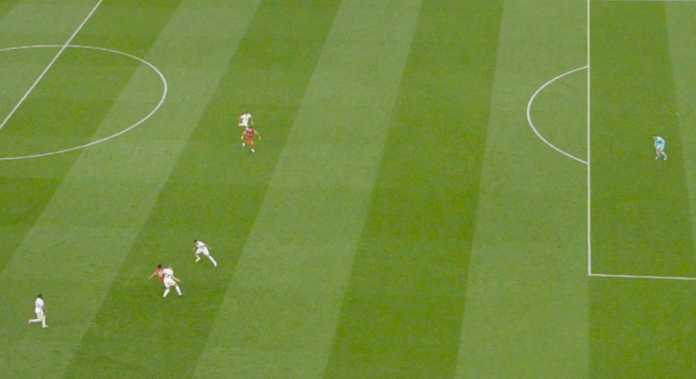 VAR menunjukkan bahwa Luis Diaz tidak offside dalam laga Tottenham Hotspur vs Liverpool