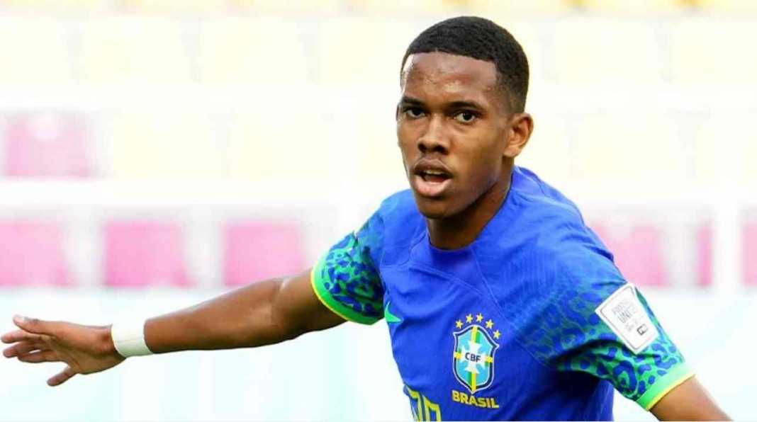 20oavetse Estevao usai cetak gol ke gawang Ekuador pada 16 besar Piala Dunia U17