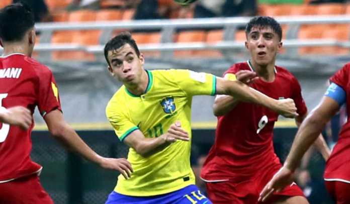 Usai kalah di matchday 1 dari Iran kini timnas Brasil aan menghadapi skuad Kaledonia Bari di matchday kedua Piala Dunia U17