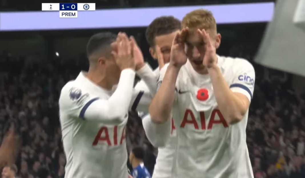 Dejan Kulusevski rayakan gol ke gawang Chelsea Wolves Cuma Menang Sekali di Delapan Laga Kandang Melawan The Lily Whites