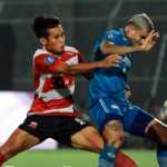 Duel Madura United vs Persib Bandung