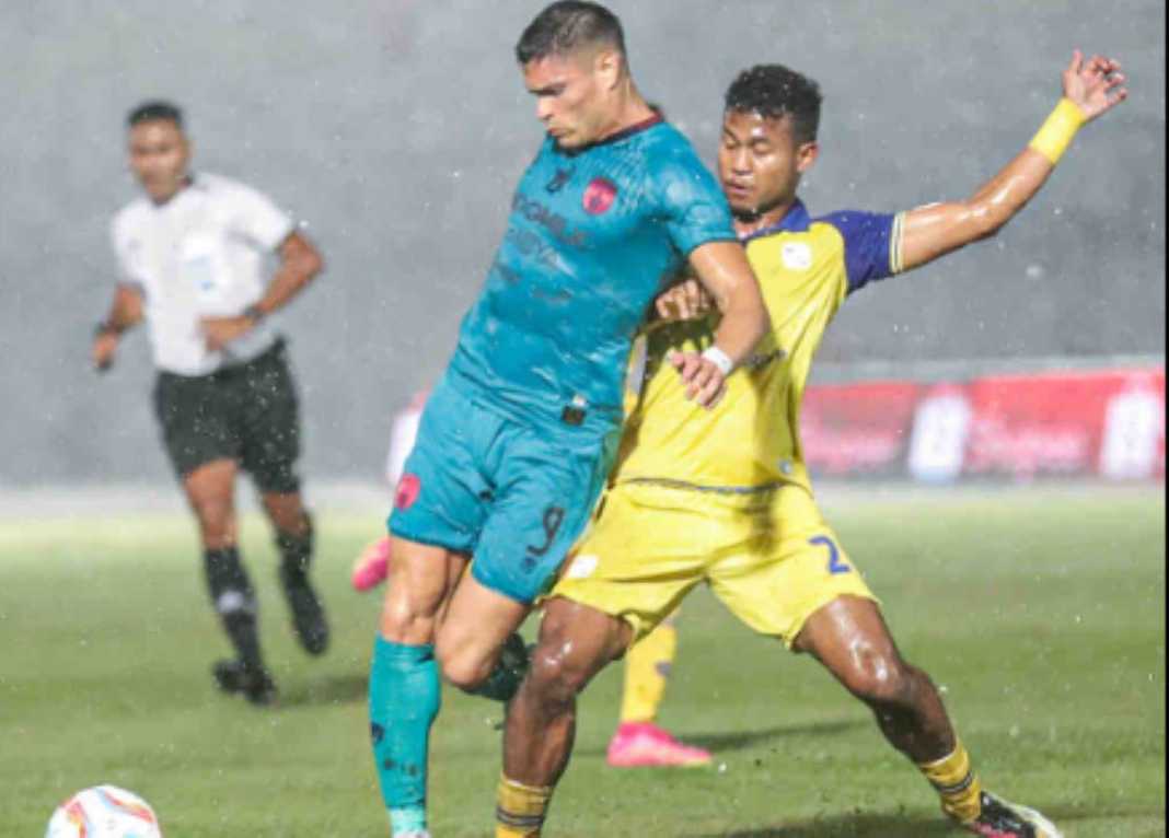 Duel Persita Tangerang vs Barito Putera Duel Persita Tangerang vs Barito Putera