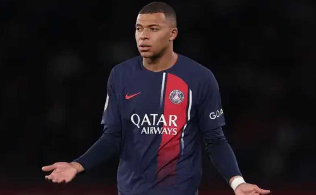 Kylian Mbappe dalam sebuah laga yang dimainkan PSG Kylian Mbappe dalam sebuah laga yang dimainkan PSG