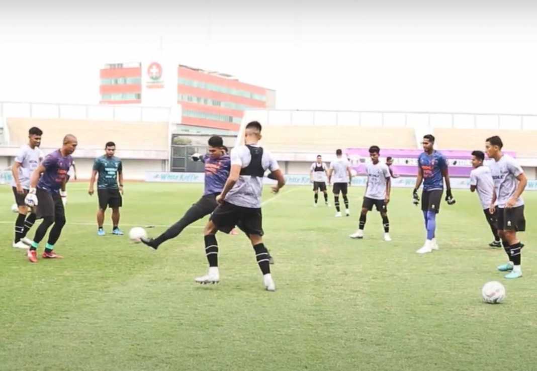 Latihan Persita Tangerang Jelang Menjamu Barito Putera Latihan Persita Tangerang Jelang Menjamu Barito Putera