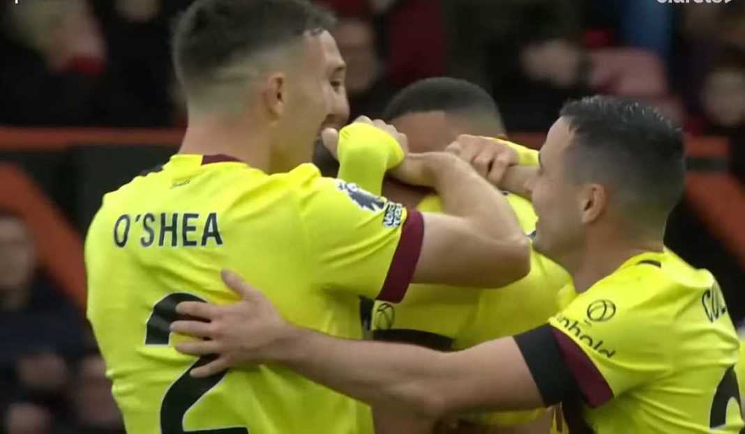 Para pemain Burnley rayakan gol ke gawang Bournemouth Burnley Sudah Kalah di Lima dari Enam Pertandingan Jelang Hadapi The Eagles