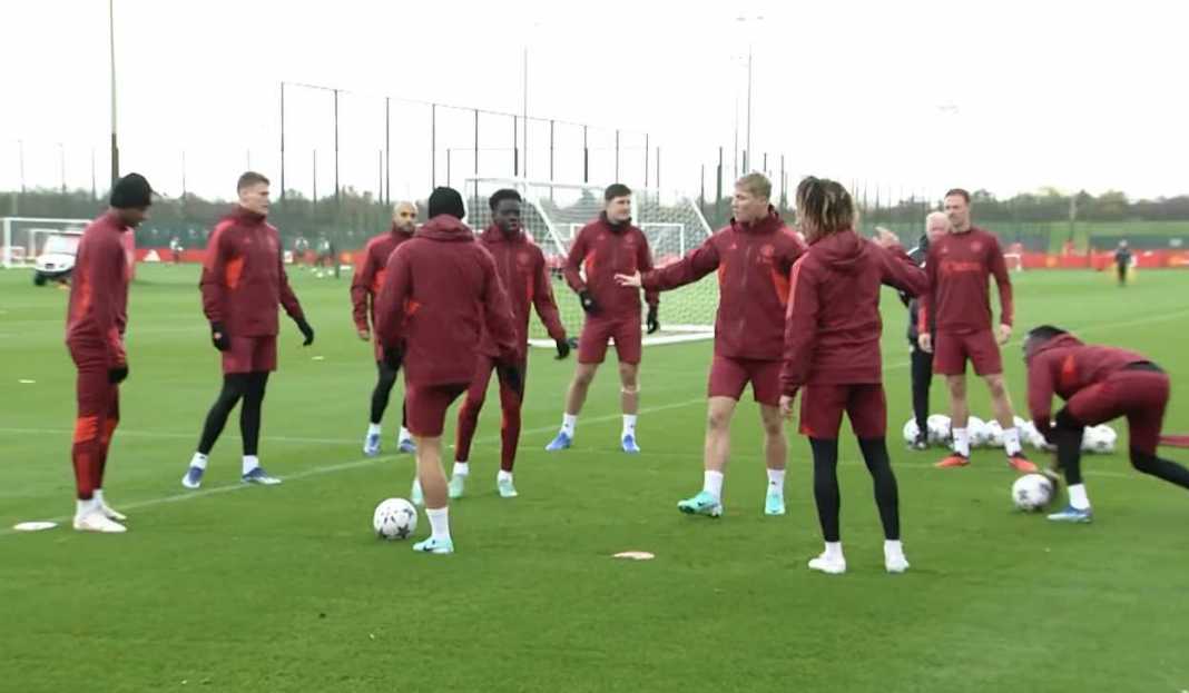 Para pemain Manchester United saat sedang berlatih Bawa 23 Pemain ke Denmark, Ini Prediksi Susunan Pemain Setan Merah vs Copenhagen