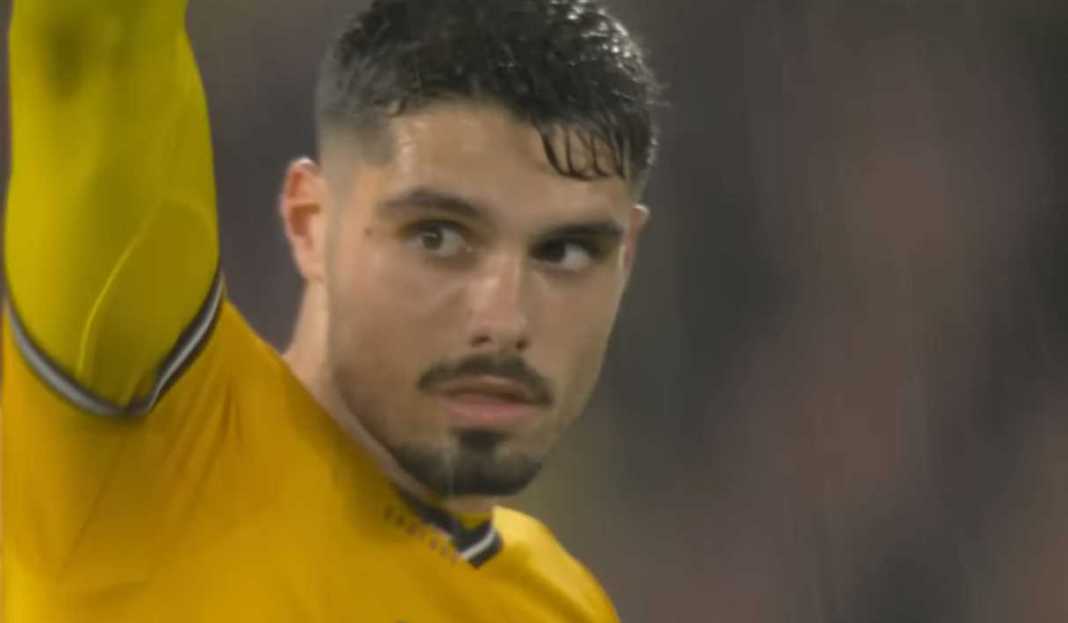 Pedro Neto di laga kontra Newcastle Sheffield United Selalu Kebobolan Setidaknya Dua Gol di Sembilan Laga Liga Inggris