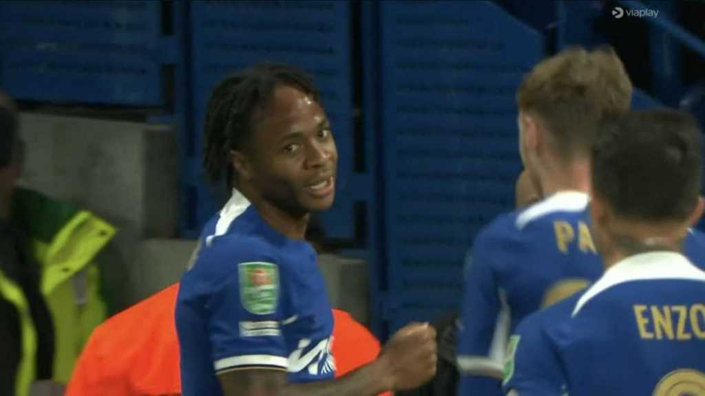 Hasil Piala Liga Inggris: Chelsea Lolos! Raheem Sterling Satu Gol