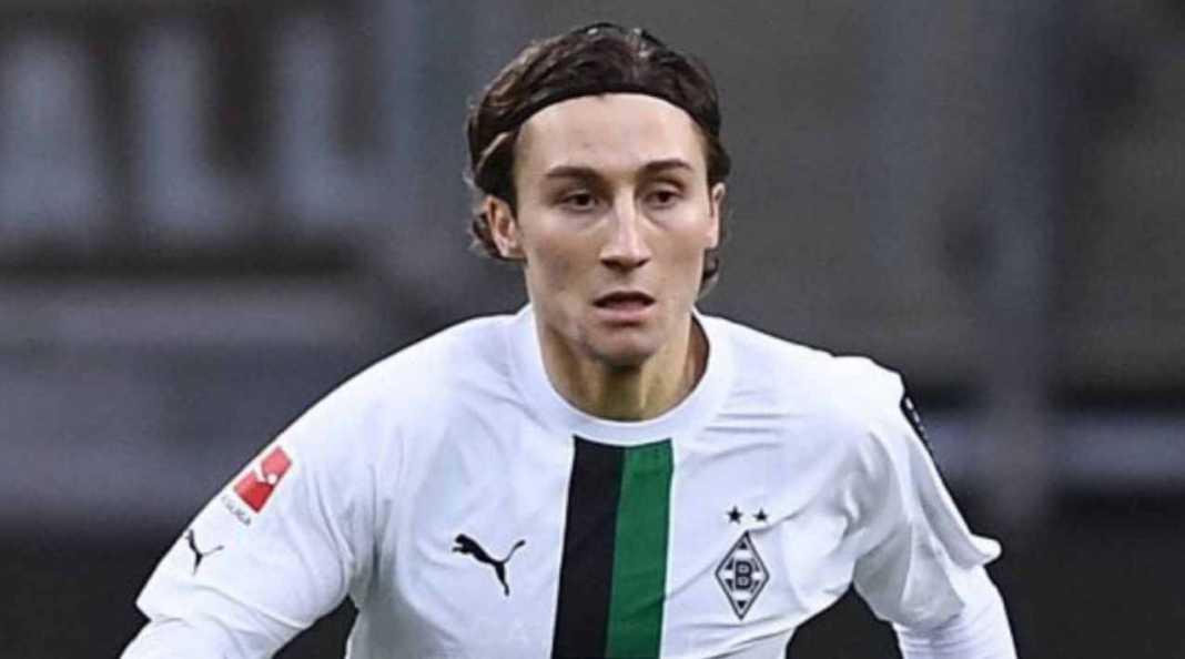 Rocco Reitz dalam laga kontra Wolfsburg Monchengladbach Terus Menang, 4 Gol Kontra The Wolves, Naik ke Posisi 9