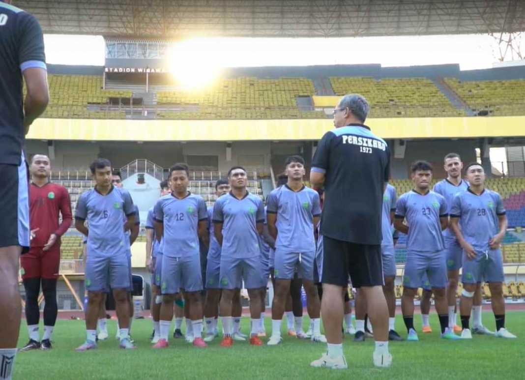 Skuad Persikabo 1973 dalam sebuah sesi latihan