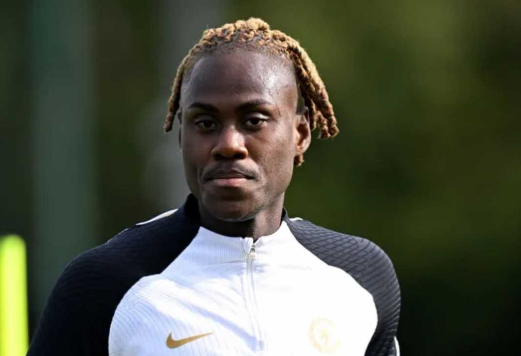 Trevoh Chalobah dalam sesi latihan bersama Chelsea Trevoh Chalobah dalam sesi latihan bersama Chelsea