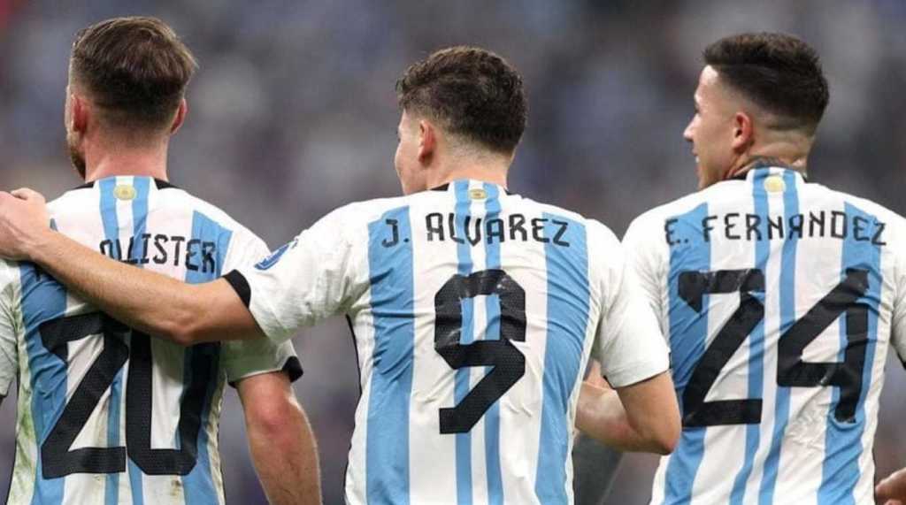 Para pemain Argentina yang bermain di kancah Premier League kembali berkumpul dan bergabung dengan Lionel Messi untuk persiapan laga melawan Uruguay dan Brasil