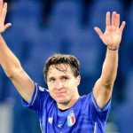 Federico Chiesa usai mencetak gol ke gawang Makedonia Utara