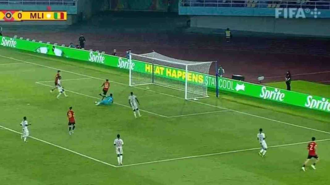 Juan Hernandez cetak gol ke gawang Mali di Piala Dunia U17 Juan Hernandez cetak gol ke gawang Mali di Piala Dunia U17