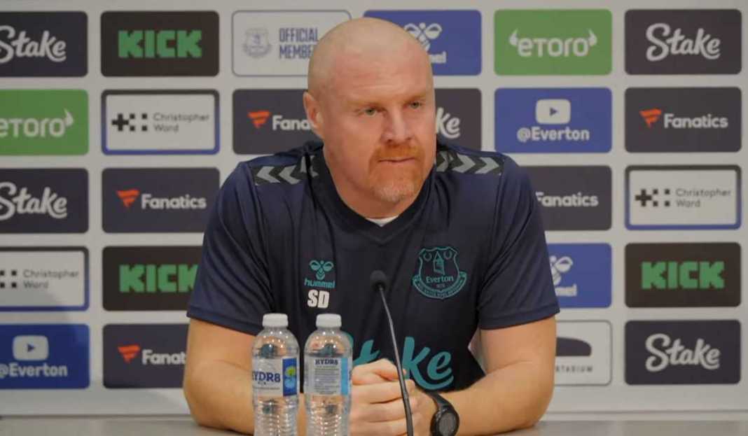 Sean Dyche buka suara soal penalti 10 poin Everton Sean Dyche buka suara soal penalti 10 poin Everton