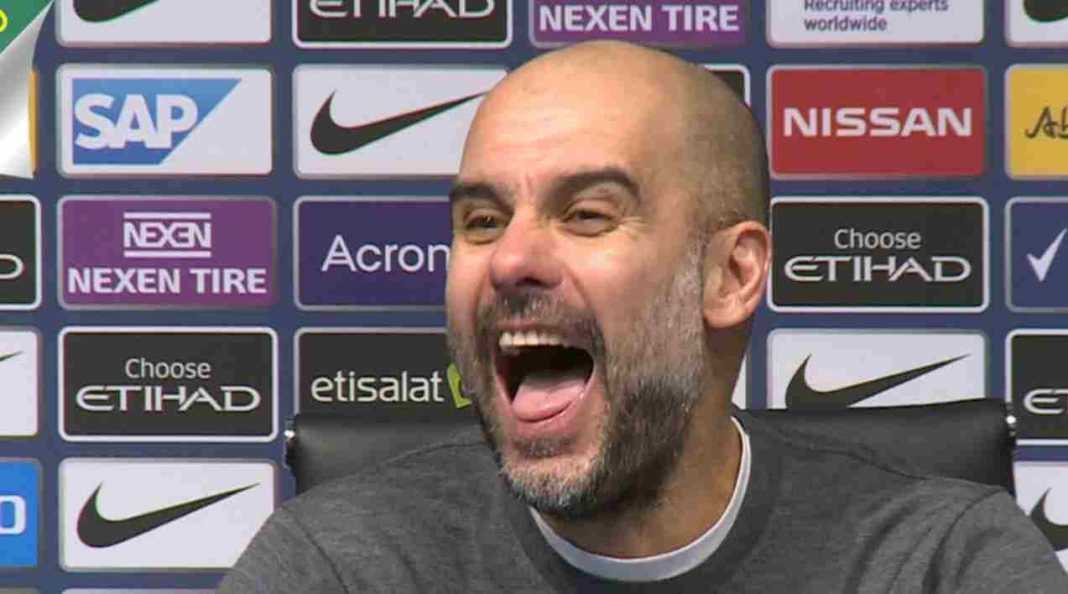 drugyticpep Pep Guardiola tertawa mendengar pertanyaan seorang reporter dalam jumpa pers