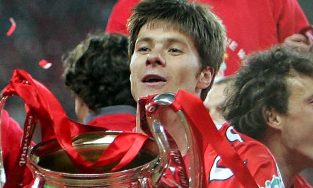 Xabi Alonso ikut mengantarkan Liverpool menjadi juara Liga Champions