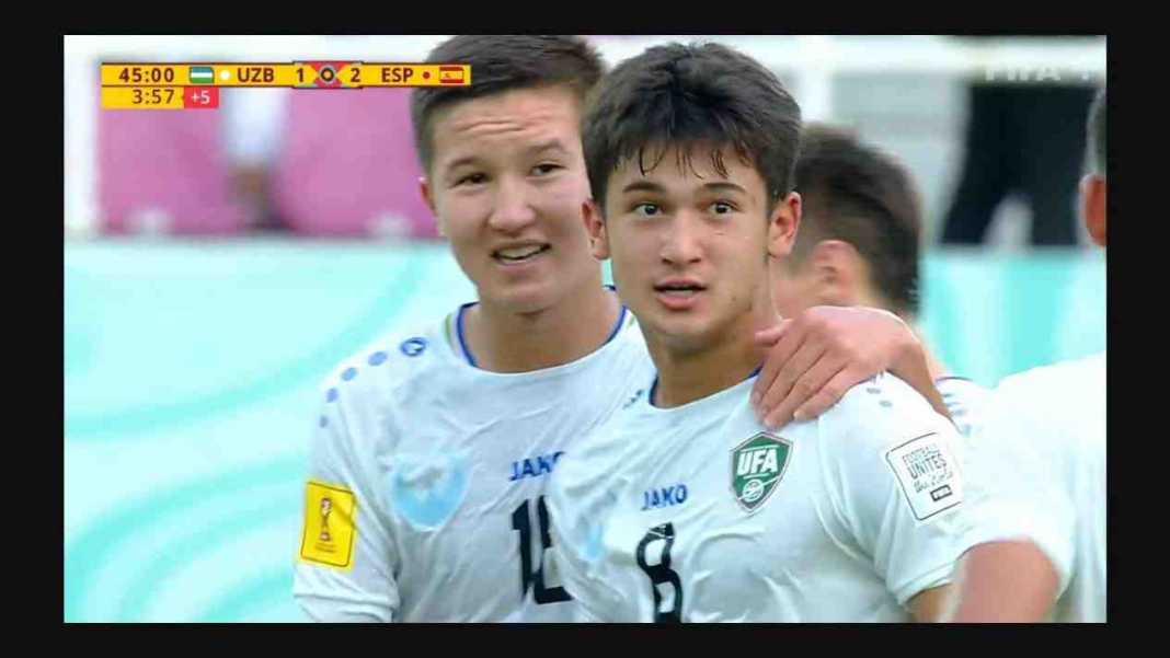 kebzu8 Behruz Shukurullayev merayakan gol balasan pertama ke gawang Spanyol pada pertandingan Piala Dunia U17