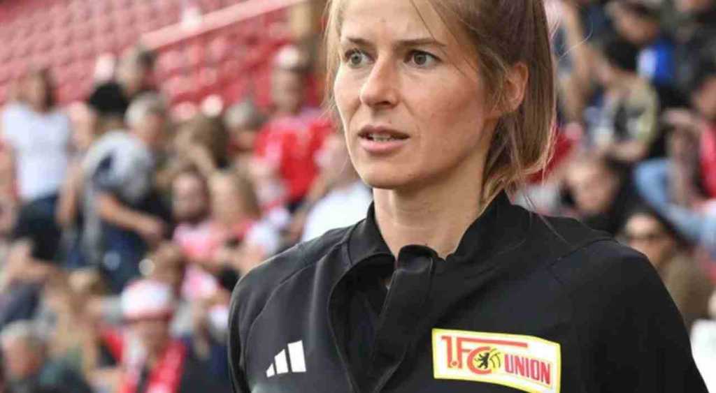 Marie-Louise Eta pelatih perempuan pertama di Bundesliga