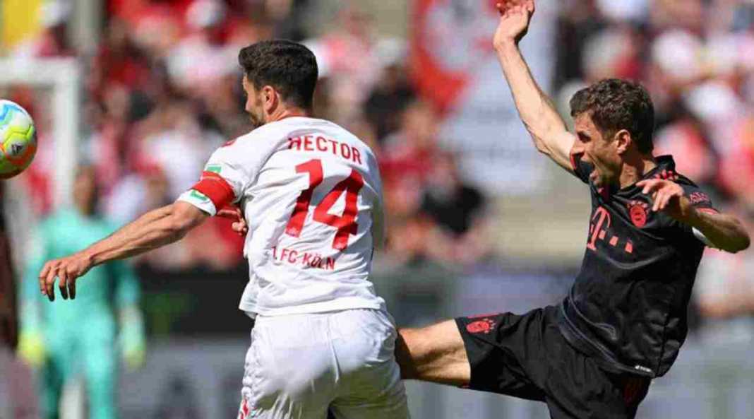 nreyabsamoht Thomas Muller bereaksi dalam sebuah pertandingan kontra FC Koln