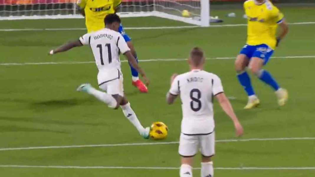 ogrdor Gol pertama Rodrygo ke gawang Cadiz