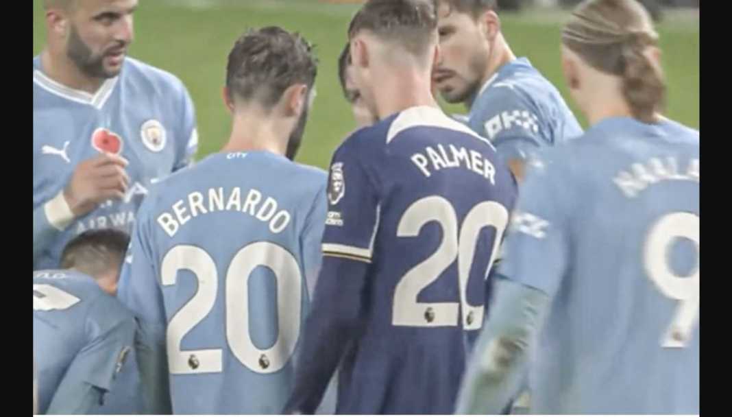 Cole Palmer Ikut Berdiskusi Dengan Para Pemain Man City Cole Palmer Ikut Berdiskusi Dengan Para Pemain Man City