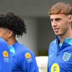 Cole Palmer dan Rico Lewis di sesi latihan timnas Inggris