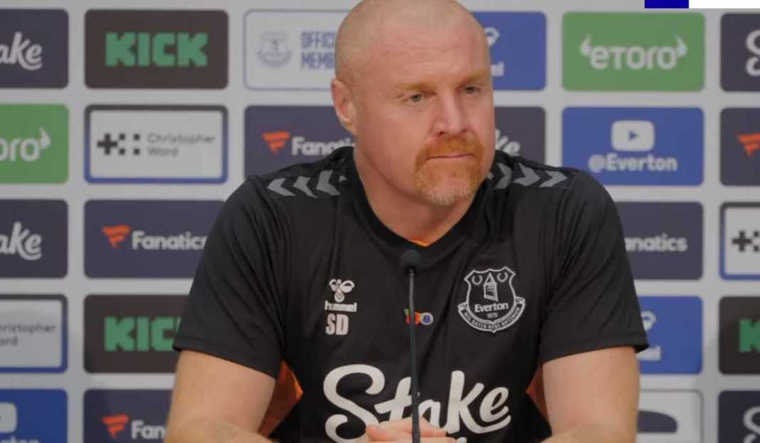 sean Dyche di konferensi pers Everton Sean Dyche Ingin Everton Lanjutkan Kinerja Positif Usai Menang di Lima dari Delapan Laga