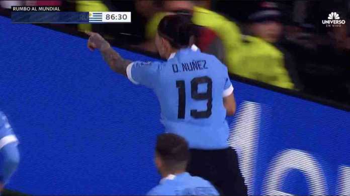 Darwin Nunez merayakan gol kedua Uruguay ke gawang Argentina