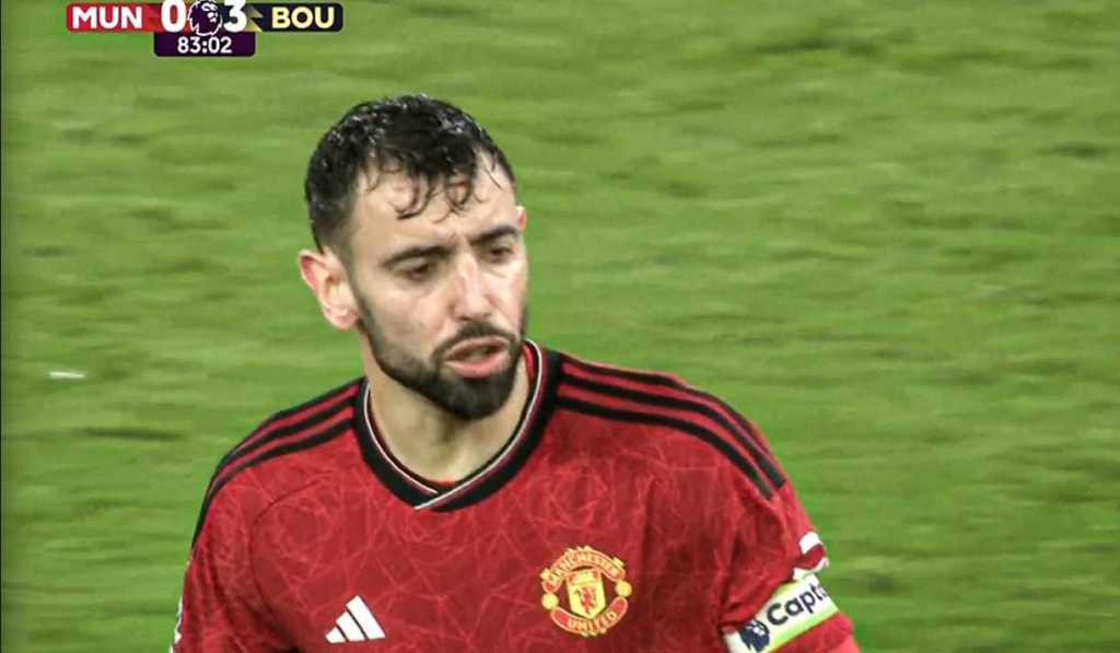 Bruno Fernandes Sengaja Kartu Kuning Tadi Malam Biar Absen Kontra Liverpool