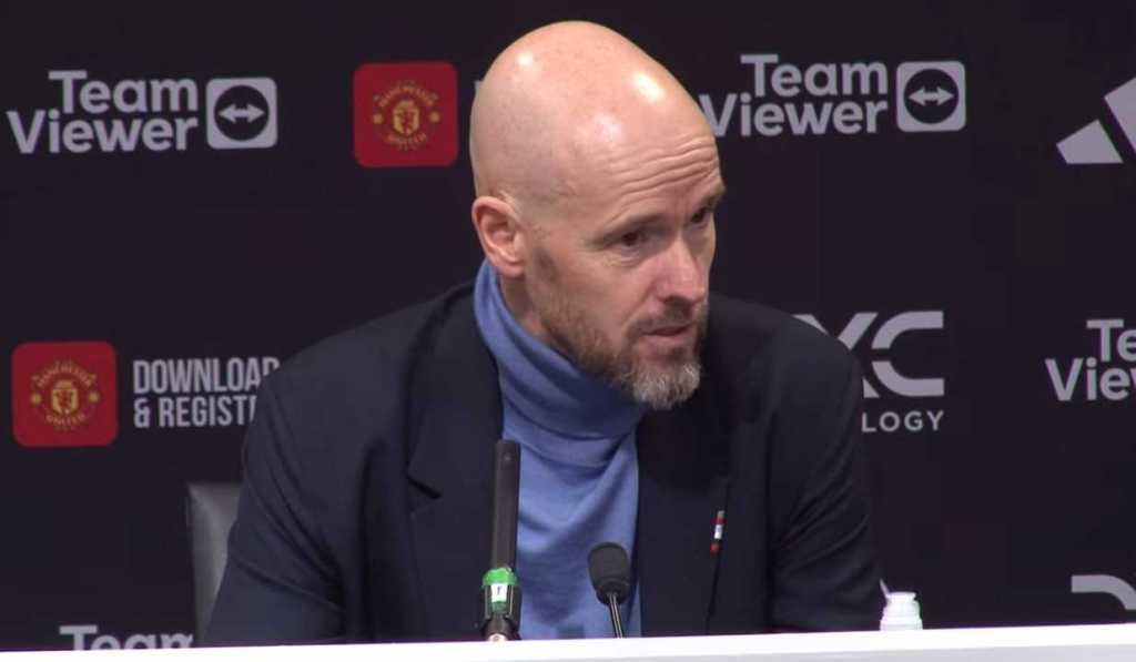 erik ten Hag dalam konferensi pers Manchester United