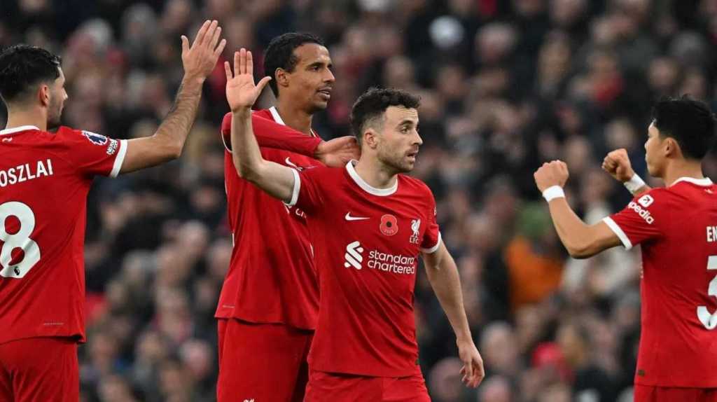 Liverpool akan menghadapi West Ham United di Piala Liga