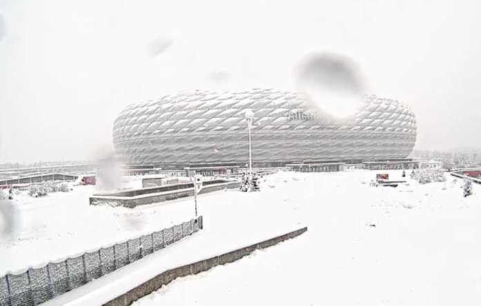 Allianz Arena Tertutup Salju Laga Bayern Munchen vs Union Berlin Ditunda