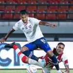 Arema FC kalahkan Persis Solo