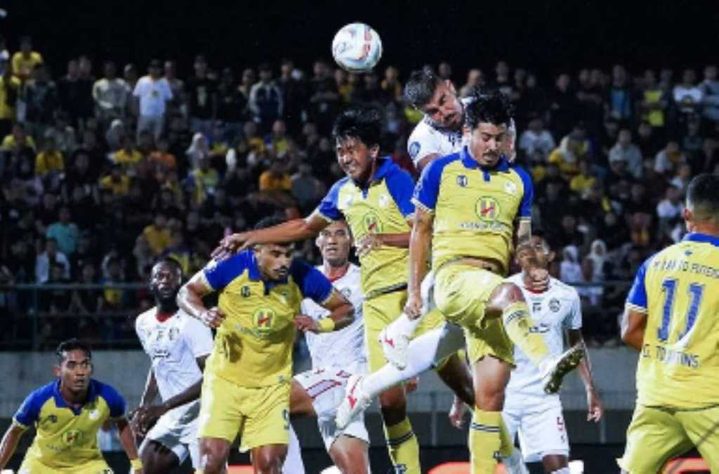 Duel Barito Putera vs Arema FC