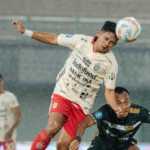 Duel Dewa United vs Bali United