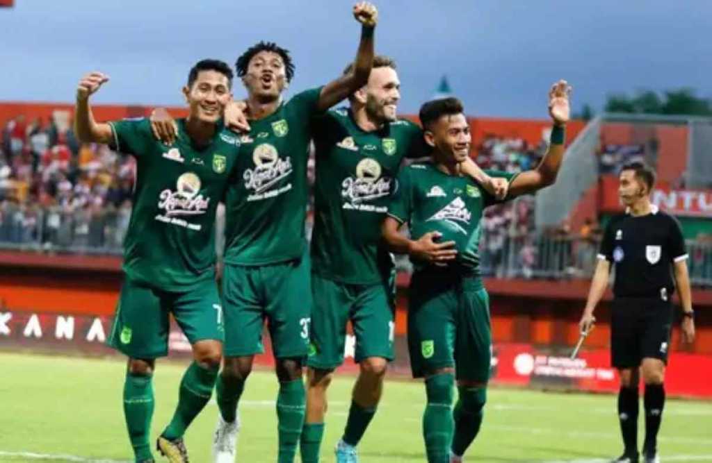 Para Pemain Persebaya Usai Sebuah Laga