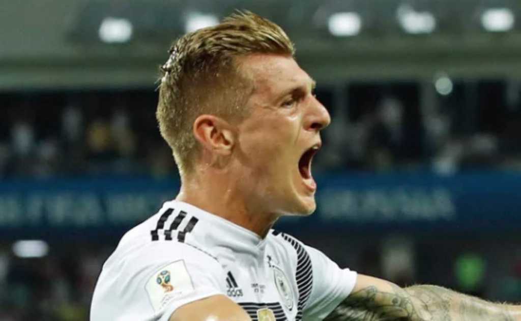 Real Madrid Siap Pertahankan Toni Kroos