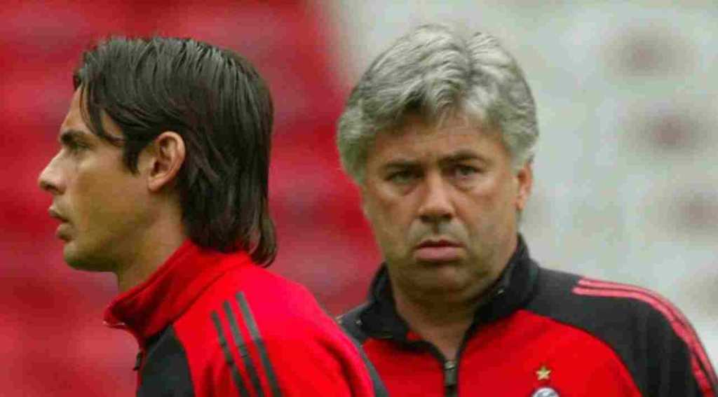 Carlo Ancelotti bersama para pemain AC Milan