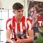 Aaron Hickey jadi target Manchester United