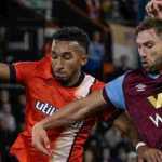 Adegan Burnley kontra Luton Town