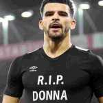 Dominic Solanke mencopot jerseynya usai mencetak gol lawan Swansea City di ajang Piala FA pada 26 Januari 2024